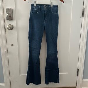NEVER WORN! High rise flare jeans from Hollister. Size- 0 SHORT